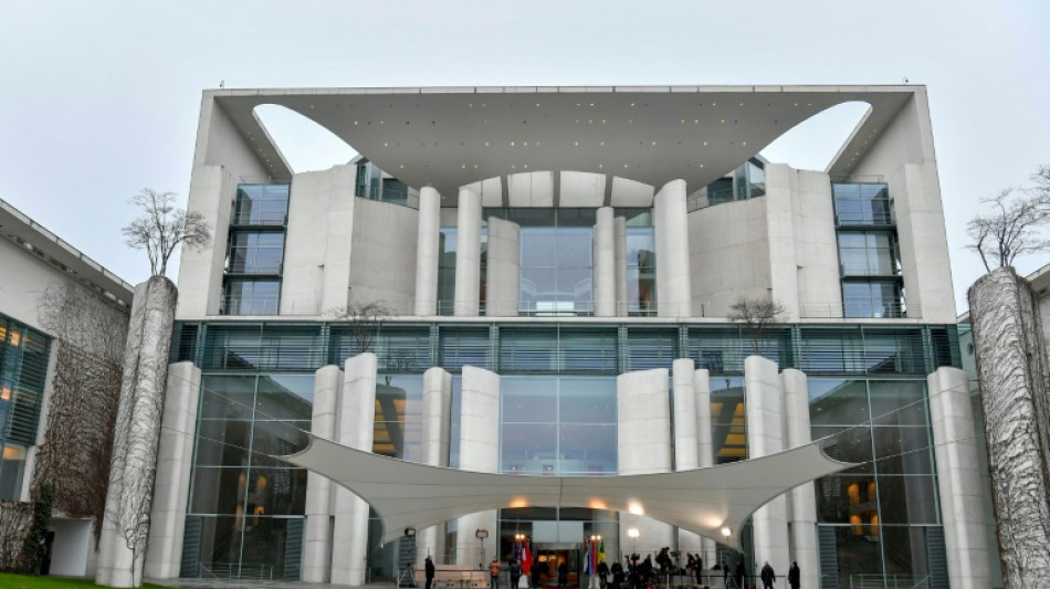 Mann bewirft Wachgeb&auml;ude am Kanzleramt mit Stein und F&auml;kalien