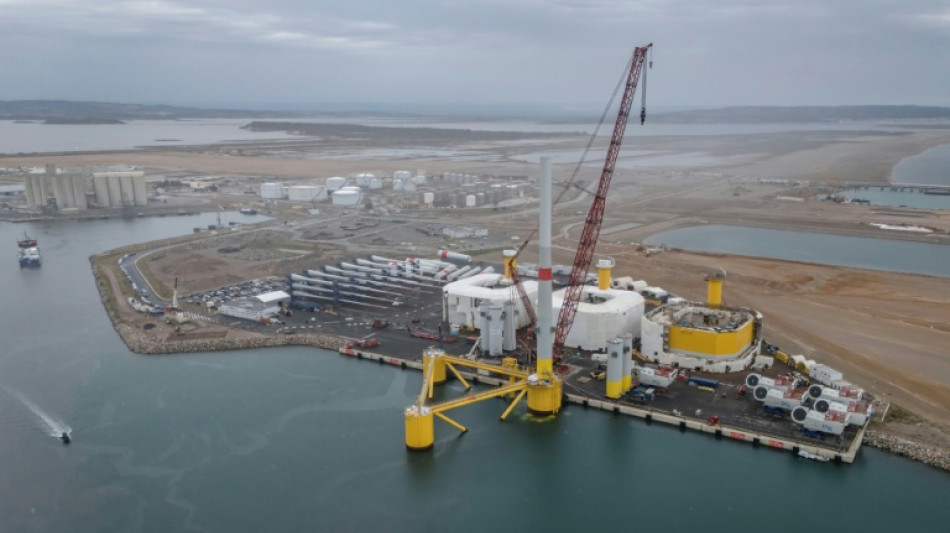 Encore balbutiant, l'&eacute;olien flottant en mer d&eacute;ploie peu &agrave; peu ses ailes 
