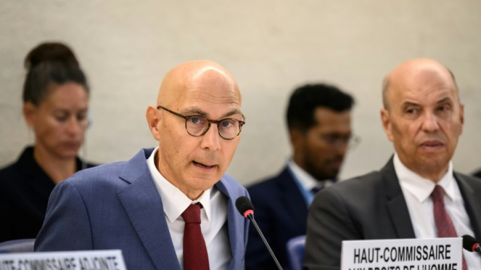 El mundo se dirige hacia un "futuro dist&oacute;pico", alerta el jefe de DDHH de la ONU