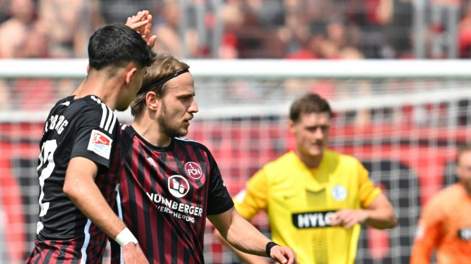 Uzun gl&auml;nzt: FCN schafft Klassenerhalt 