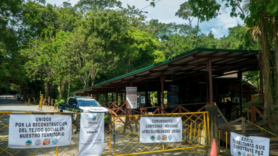 Reabre un tur&iacute;stico parque natural en Colombia tras su cierre por la violencia paramilitar