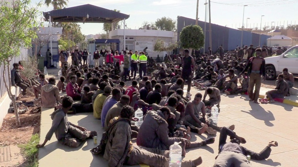 Nuevo asalto multitudinario de emigrantes a la frontera espa&ntilde;ola en Melilla