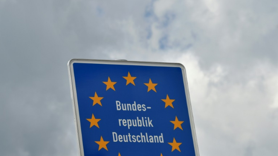 S&ouml;der fordert deutliche Begrenzung der Asylantr&auml;ge - FDP-Chef Lindner offen daf&uuml;r