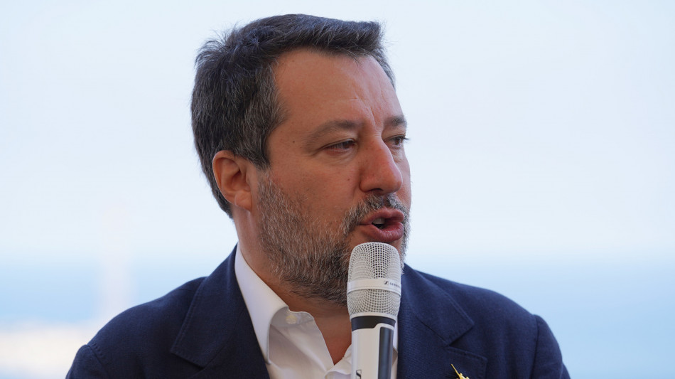 Salvini, al lavoro per rivedere rinnovi patente per et&agrave;