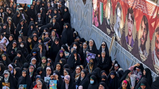 Iran: la police disperse un rassemblement pro-hijab "illégal" devant le Parlement