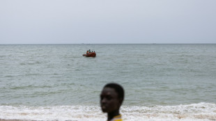 Encuentran 30 cad&aacute;veres en una barca a la deriva frente a las costas de Senegal