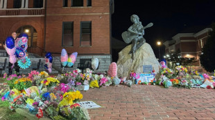 "Sainte patronne du Tennessee": la ville natale de Dolly Parton pleure sa l&eacute;gende