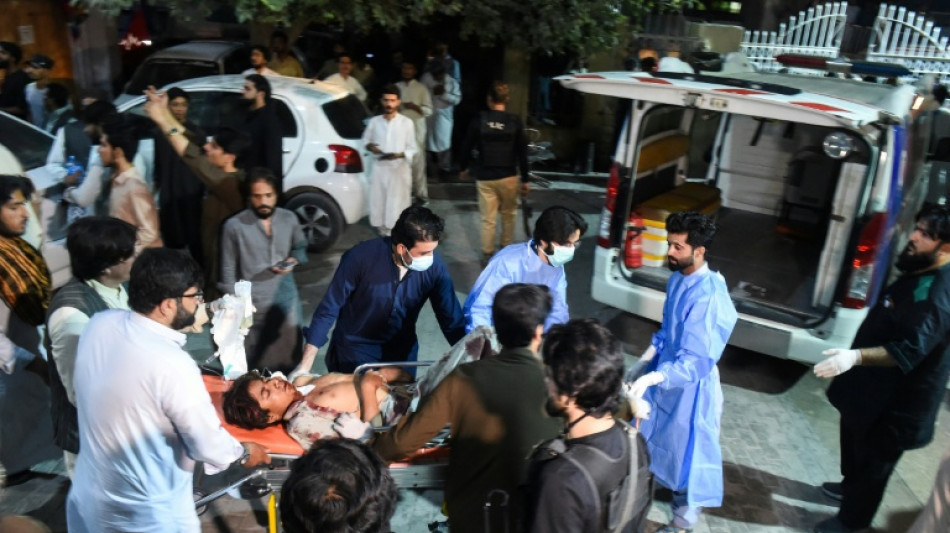 Al menos 25 muertos en Pakistán, la mayoría en atentados suicidas