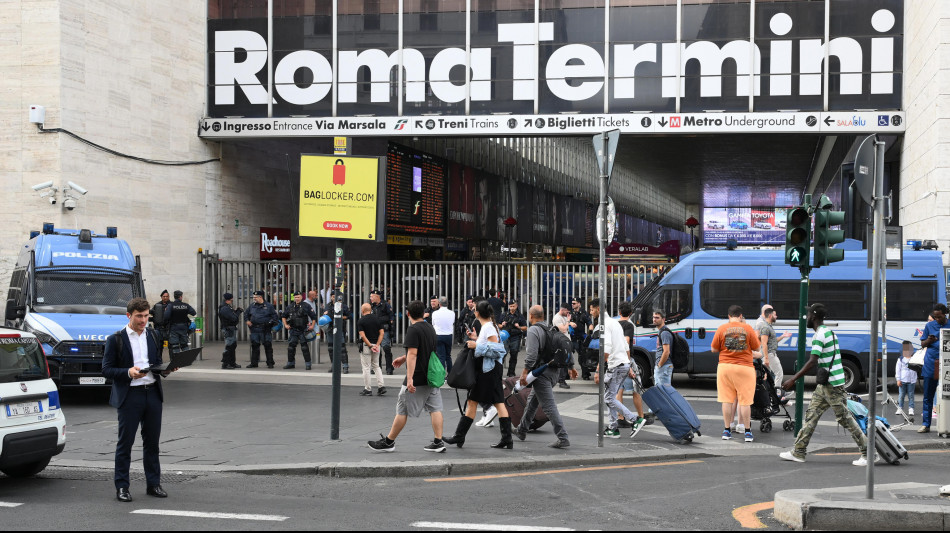 Proteste pro Pal,forze ordine cinturano stazione Termini