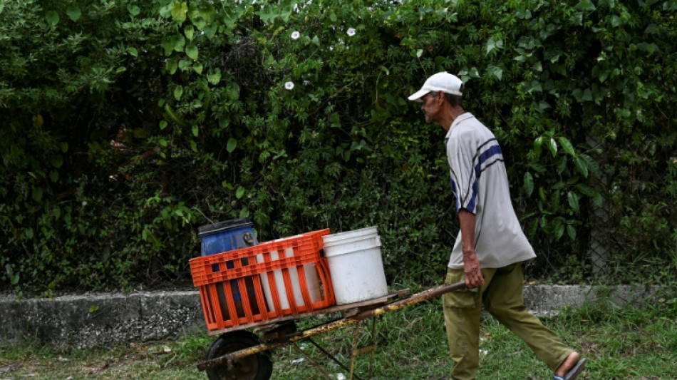 Le manque d'eau courante met &agrave; rude &eacute;preuve la patience des Cubains