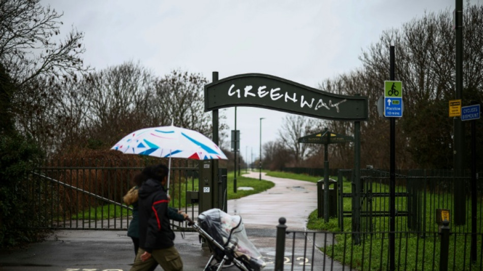 Mist&eacute;rio de tr&ecirc;s beb&ecirc;s abandonados em anos diferentes em Londres segue sem resolu&ccedil;&atilde;o