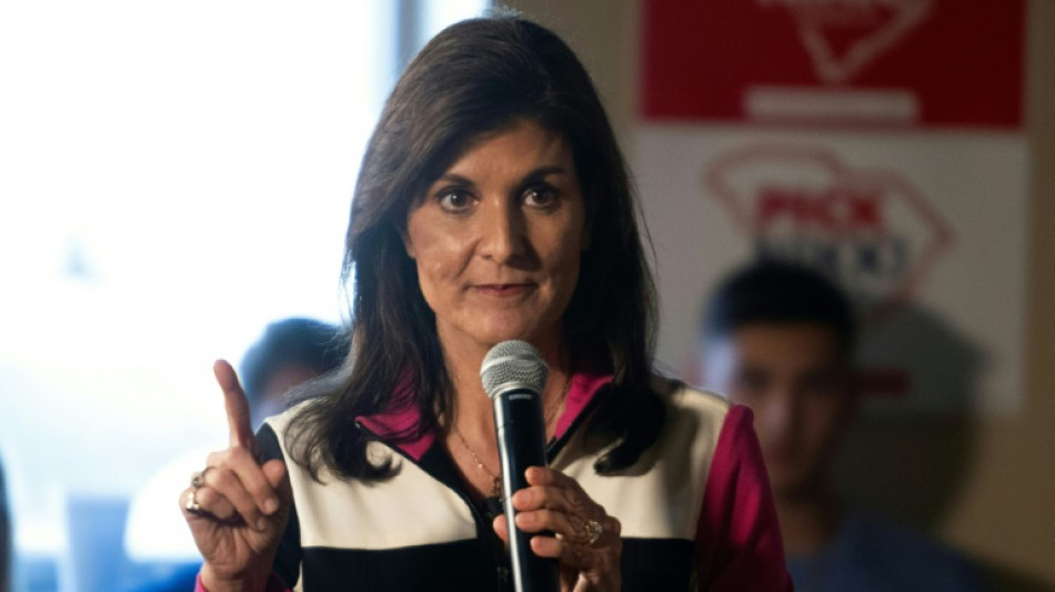 Nikki Haley luta contra Trump e pesquisas desfavor&aacute;veis