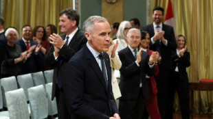 Premiê canadense forma novo governo para redefinir relacionamento com os EUA