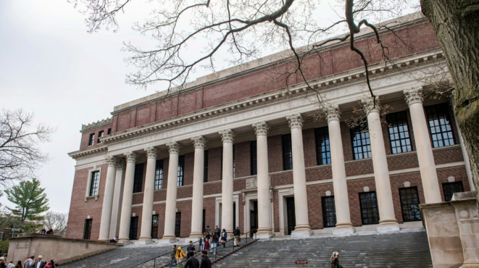 El gobierno de Trump recorta 450 millones de dólares más a Harvard