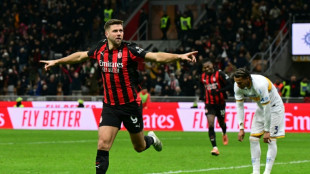 Milan sofre mas vence Lecce (1-0) e n&atilde;o deixa l&iacute;der Inter se distanciar