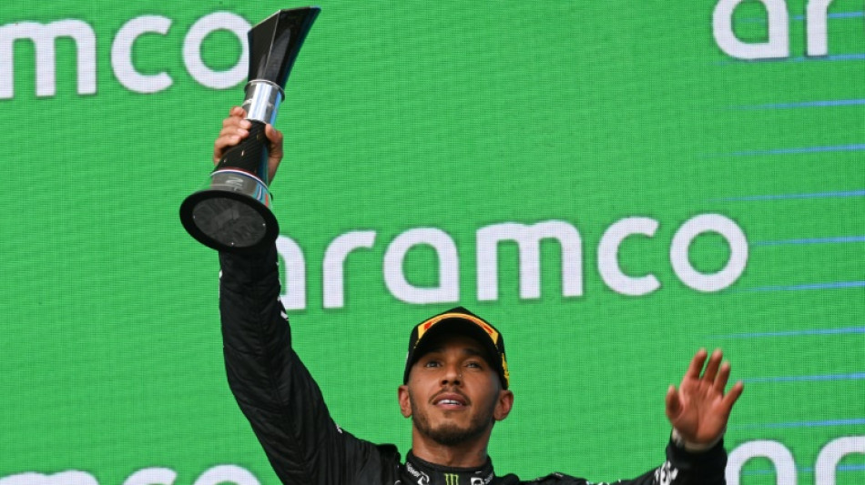 Hamilton annonce qu'il restera en F1 au-del&agrave; de 2023
