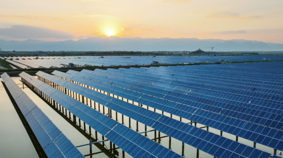 China construye el doble de capacidad e&oacute;lica y solar que el resto del mundo, seg&uacute;n un estudio