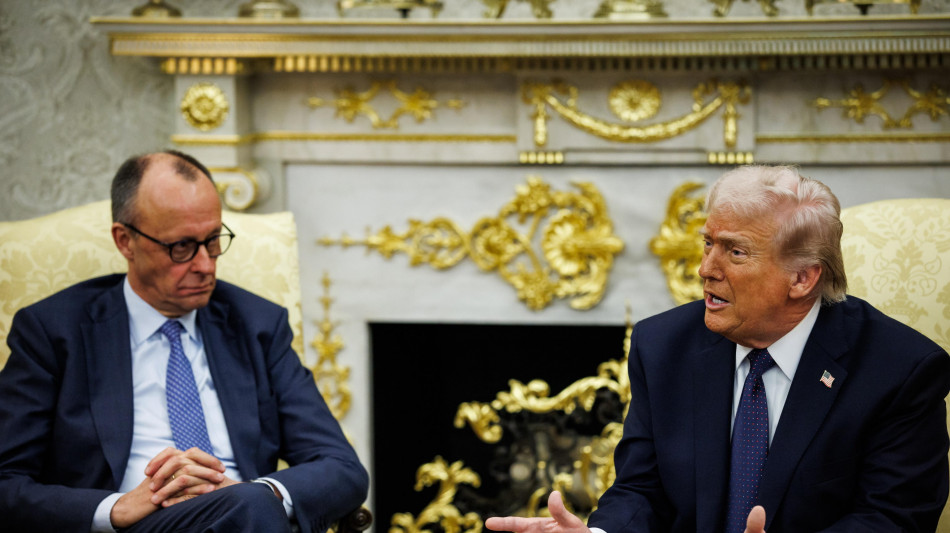 Trump, 'valutiamo riduzione truppe Usa in Germania, decisione a breve'