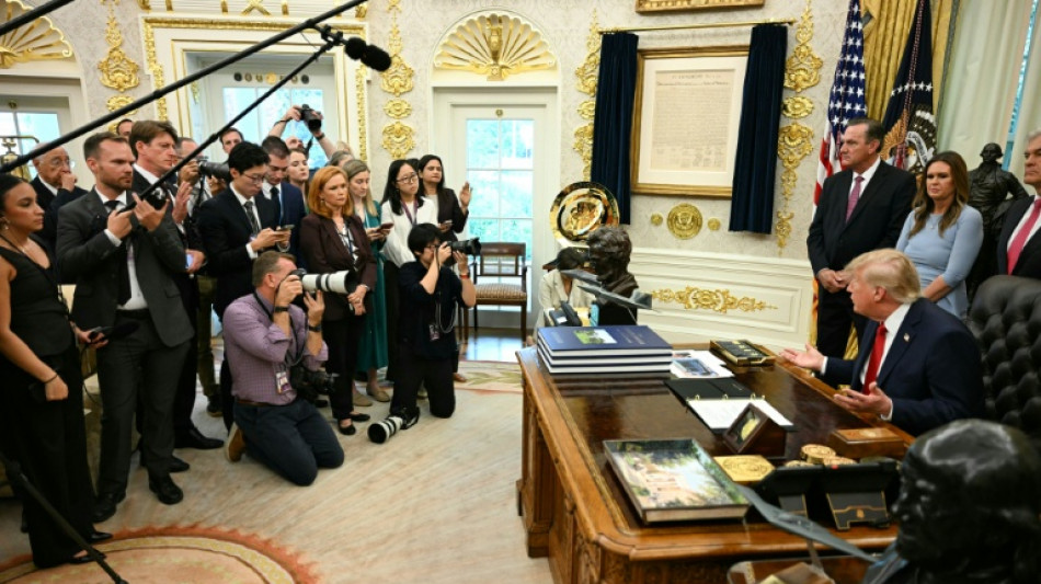 Juiz ordena que a Casa Branca restabele&ccedil;a acesso a canais e site vetados por Trump