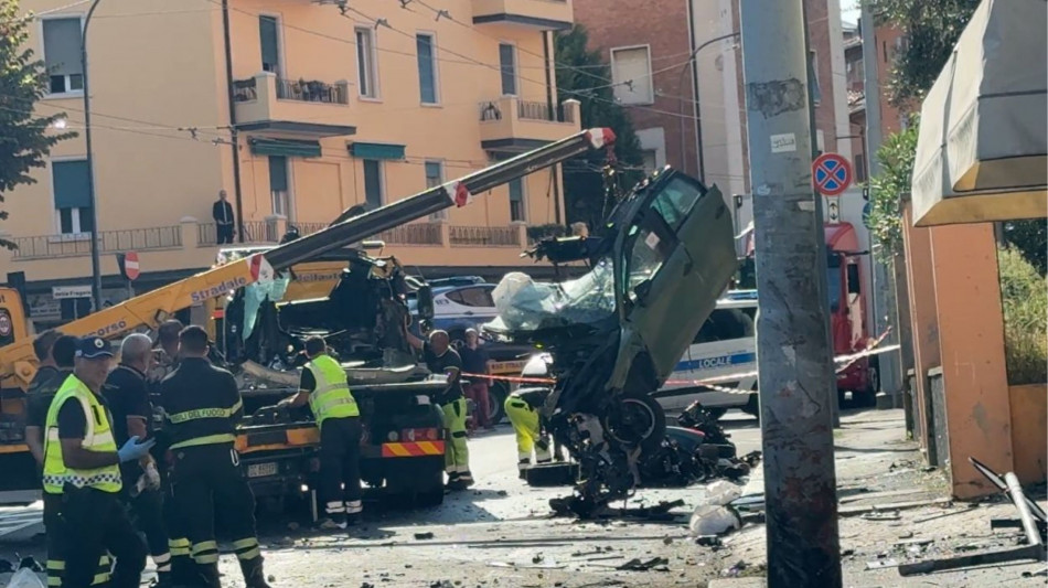 Schianto a Bologna, arrestato il giovane alla guida