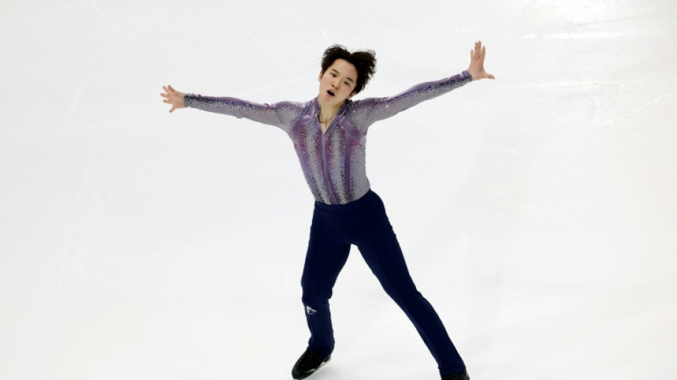 Japan's Tomono leads after men's short program at Skate America