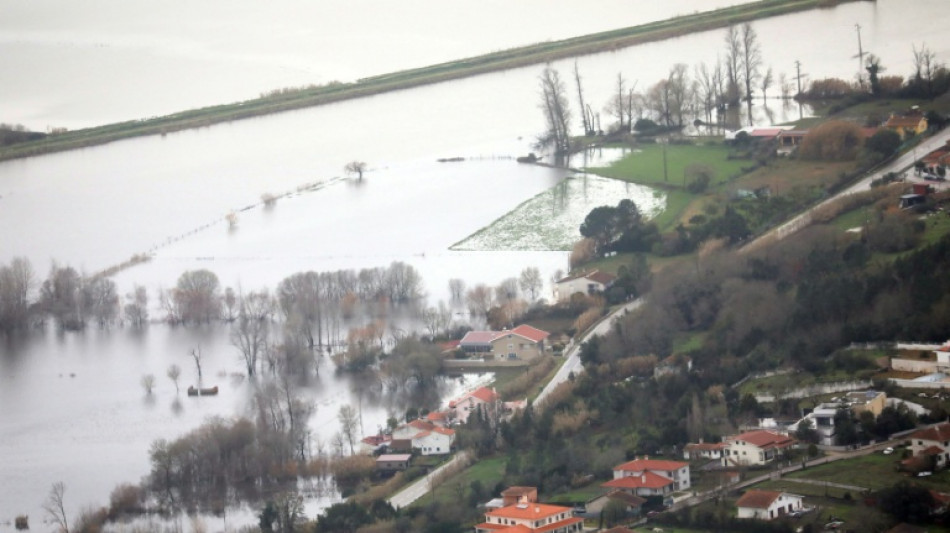 Hallan muerta en su coche a una pareja tras las inundaciones en Portugal