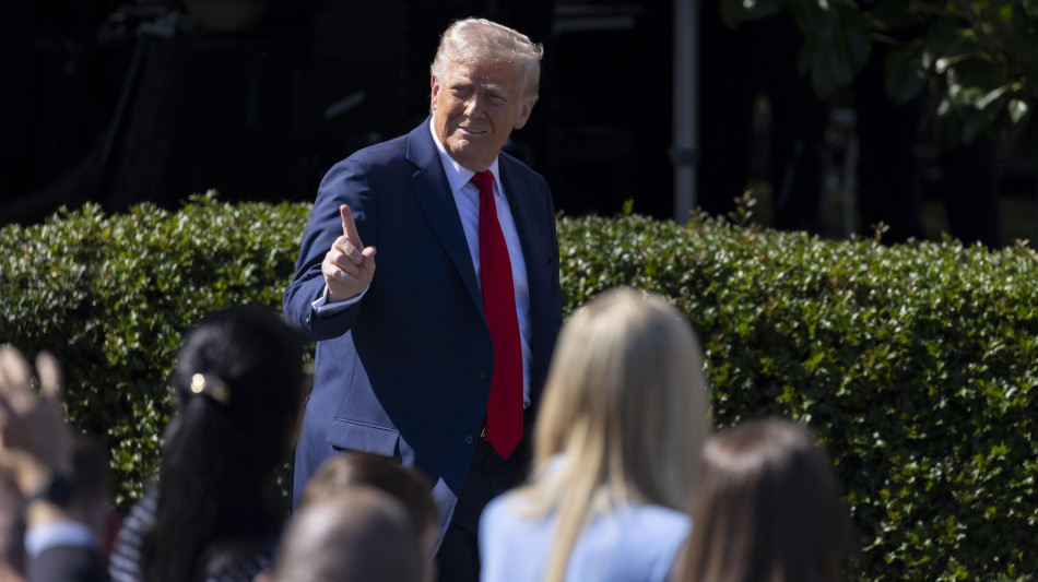 Trump annuncia che visiterà l'Africa