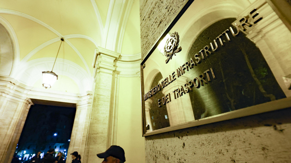 Pnrr, 'dal Mit già versati 2,3 miliardi ai Comuni'.