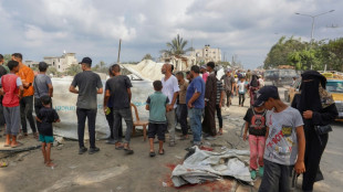 Mueren 15 en bombardeo a escuela en Gaza, Ham&aacute;s se retira de negociaciones por un alto el fuego
