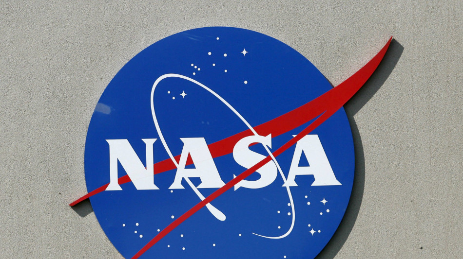 Luna, la Nasa cerca un nuovo razzo per il lander Blue Moon di Bezos