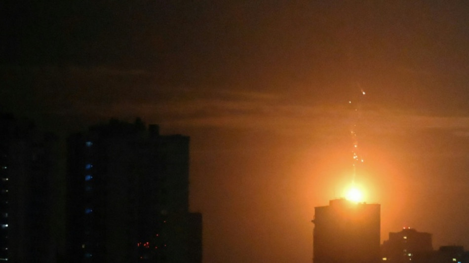 Nouvelle attaque d'ampleur russe à Kiev: au moins deux morts