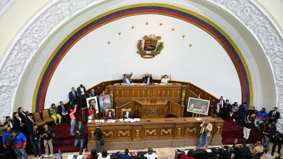 Chavismo carga contra oeneg&eacute;s y "el fascismo" en guerra pol&iacute;tica con oposici&oacute;n de Venezuela