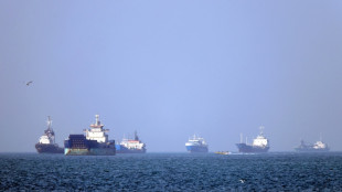 EEUU amenaza a Ir&aacute;n con un fuego "devastador" si ataca barcos comerciales