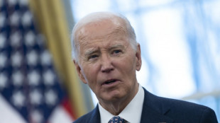 Biden entrega mayor condecoraci&oacute;n civil a Bono, Messi, "Magic" Johnson y Soros