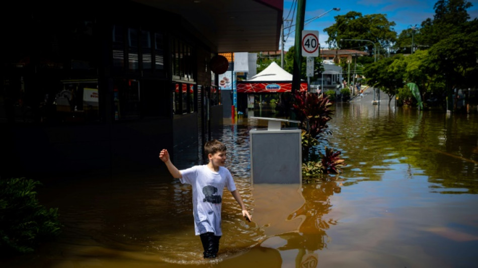 Inondations: des dizaines de milliers d'Australiens &eacute;vacu&eacute;s