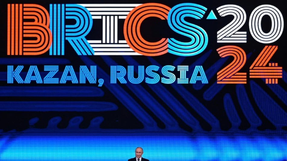 Trump amenaza a los BRICS con aranceles "del 100%" si tratan de terminar con el dominio del d&oacute;lar