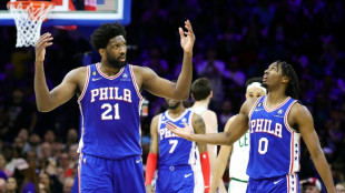 NBA: Embiid &eacute;coeure Boston, LeBron coeur de lion   