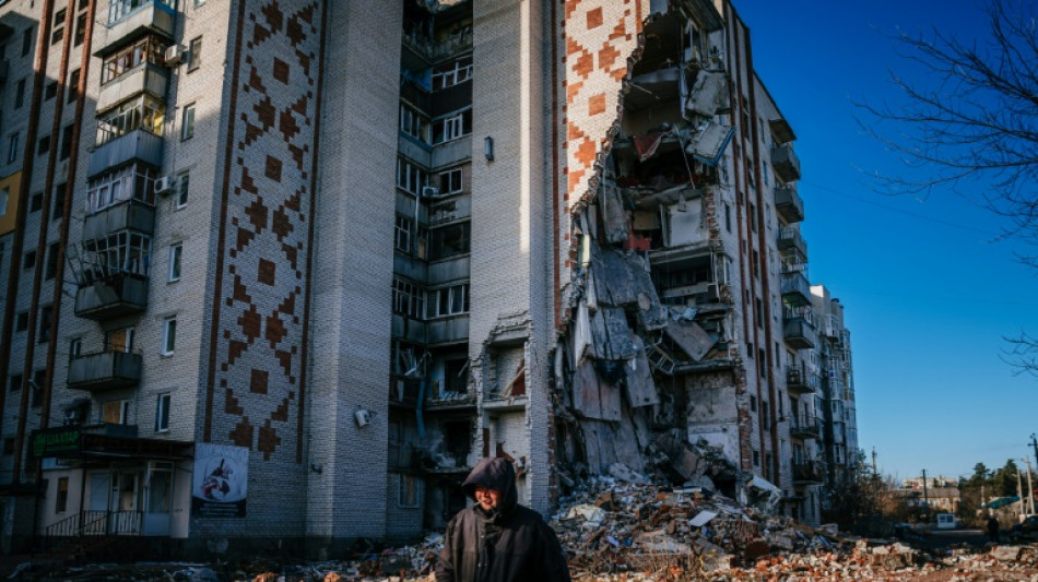 Ukraine: Poutine ordonne un cessez-le-feu, blind&eacute;s occidentaux pour Kiev