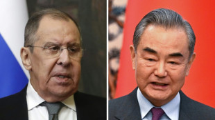 China recibe a Lavrov y promete fortalecer su "cooperaci&oacute;n estrat&eacute;gica" con Rusia