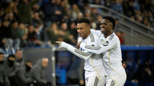 'N&atilde;o &eacute; culpa do Vin&iacute;cius', afirma Mbapp&eacute; sobre vaias no Bernab&eacute;u