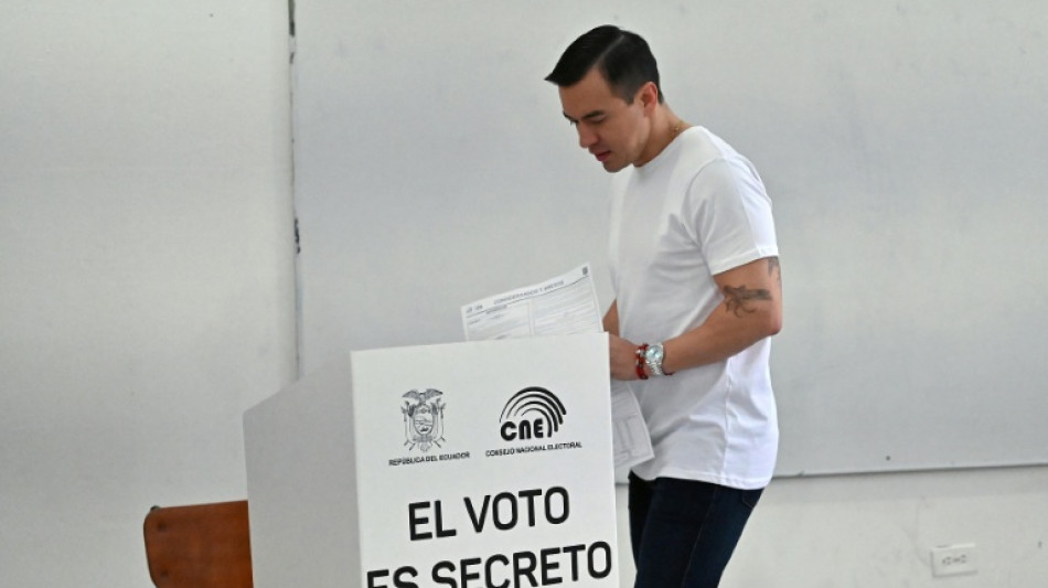 L'Equateur se prononce contre le retour des bases militaires &eacute;trang&egrave;res, selon des r&eacute;sultats partiels