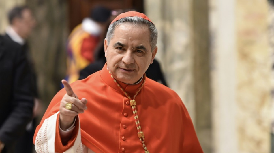 Vatican: cinq ans et demi de prison pour un cardinal jug&eacute; pour fraude financi&egrave;re