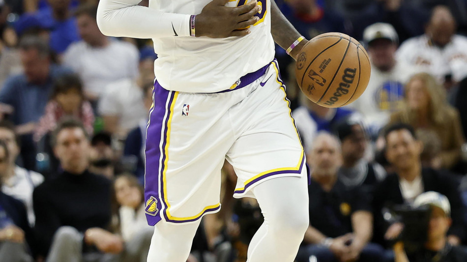Nba: avanzano i Lakers di LeBron, Raptors e Pistons forzano gara-7