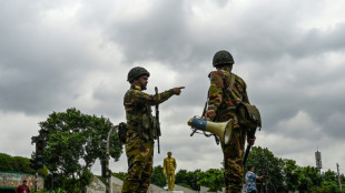 La polic&iacute;a dispara contra los manifestantes en Banglad&eacute;s, el ej&eacute;rcito desplegado