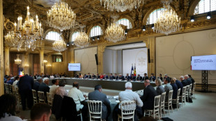 Indépendantistes et loyalistes signent un accord actant un "Etat de la Nouvelle-Calédonie"