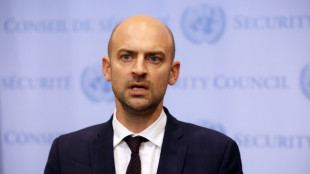 El ministro de Relaciones Exteriores de Francia llega a L&iacute;bano, pese a los bombardeos