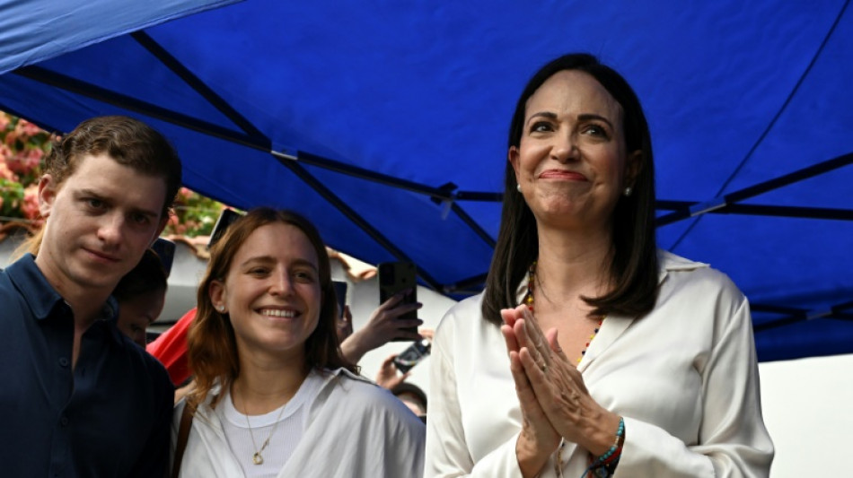 Candidata inabilitada amplia vantagem nas prim&aacute;rias da oposi&ccedil;&atilde;o venezuelana