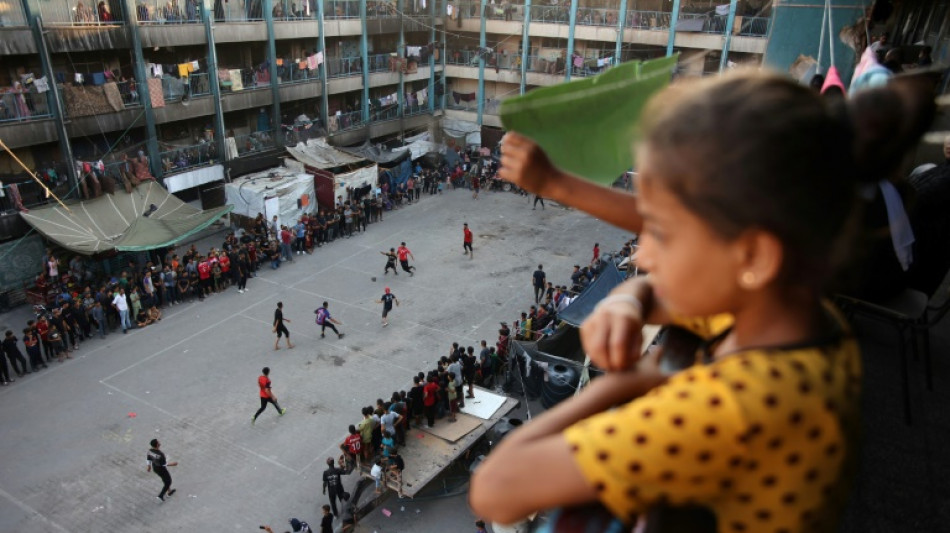 'Amamos la vida': futbolistas del norte de Gaza juegan al f&uacute;tbol a pesar del hambre y la sed