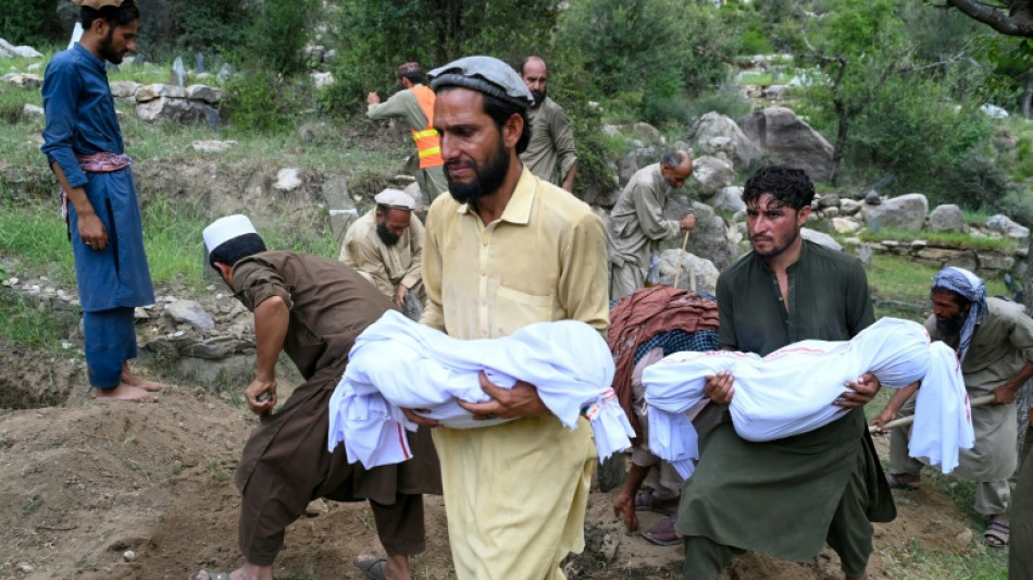 Trauer um 1400 Tote nach Erdbeben in Afghanistan - Nachbeben der Stärke 5,2