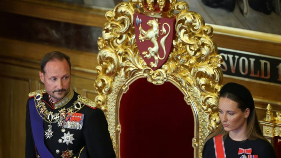 Norway's King Haakon VIII swears allegiance to constitution